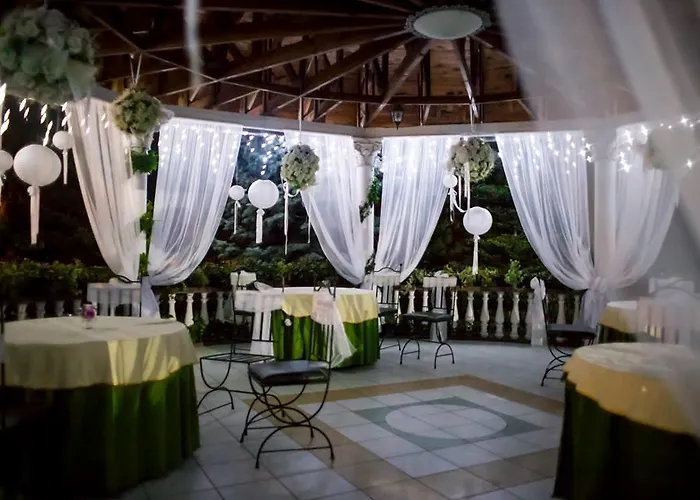 Acwador Ξενοδοχείο 2*